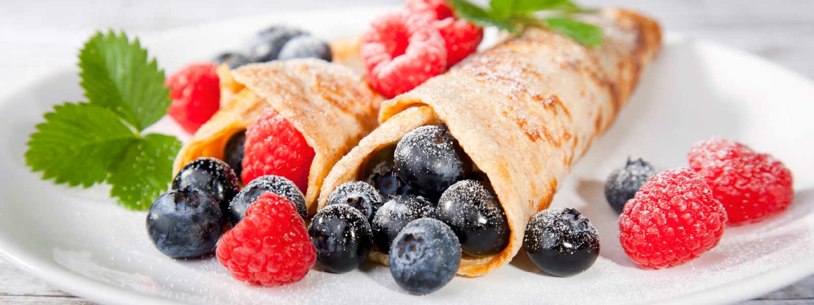 Eierkuchen mit Beerenfrüchten